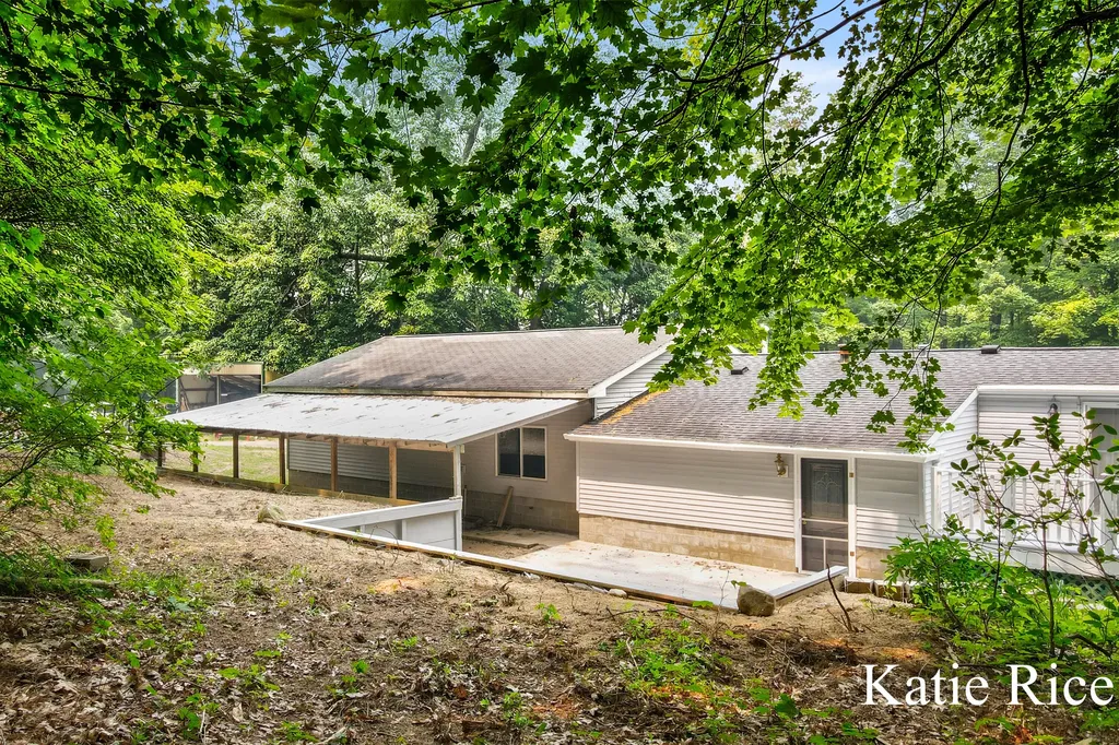 6411 W Cleveland Road Claybanks Township MI 49437