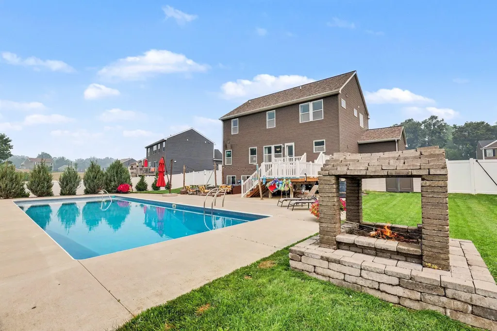 760 Wild Flower Court Wayland City MI 49348