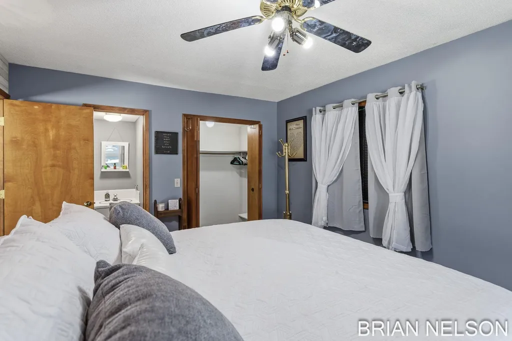 371 Lincoln Street Coopersville City MI 49404