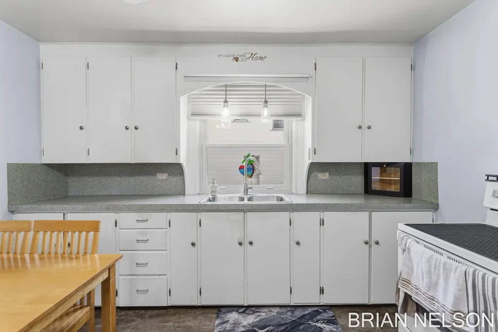 371 Lincoln Street Coopersville City MI 49404