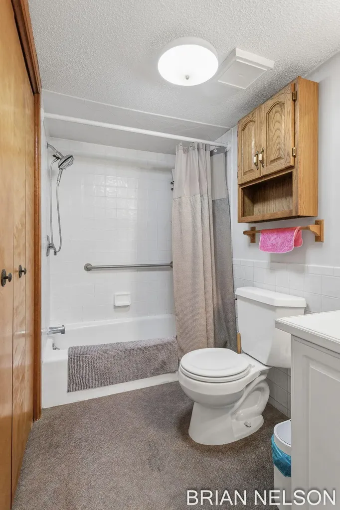 371 Lincoln Street Coopersville City MI 49404