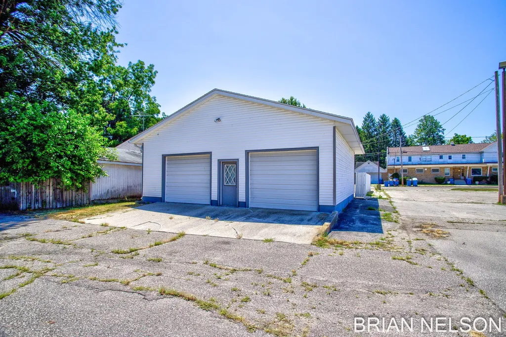 371 Lincoln Street Coopersville City MI 49404