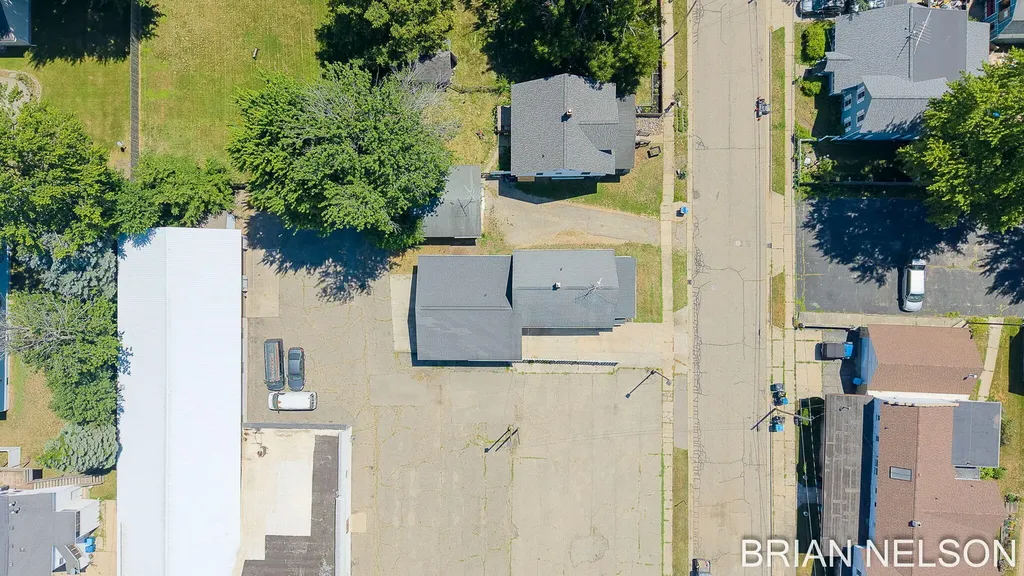 371 Lincoln Street Coopersville City MI 49404