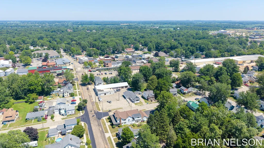 371 Lincoln Street Coopersville City MI 49404