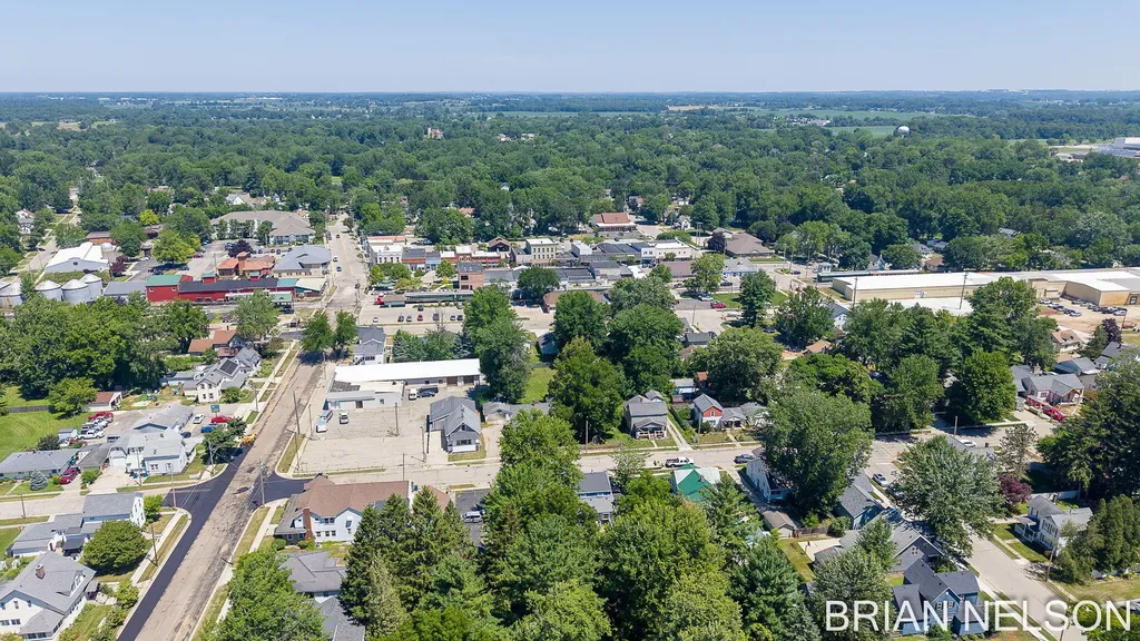 371 Lincoln Street Coopersville City MI 49404