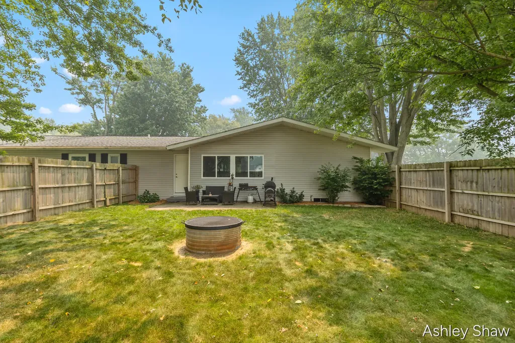 4789 Pleasant Road Overisel Township MI 49419