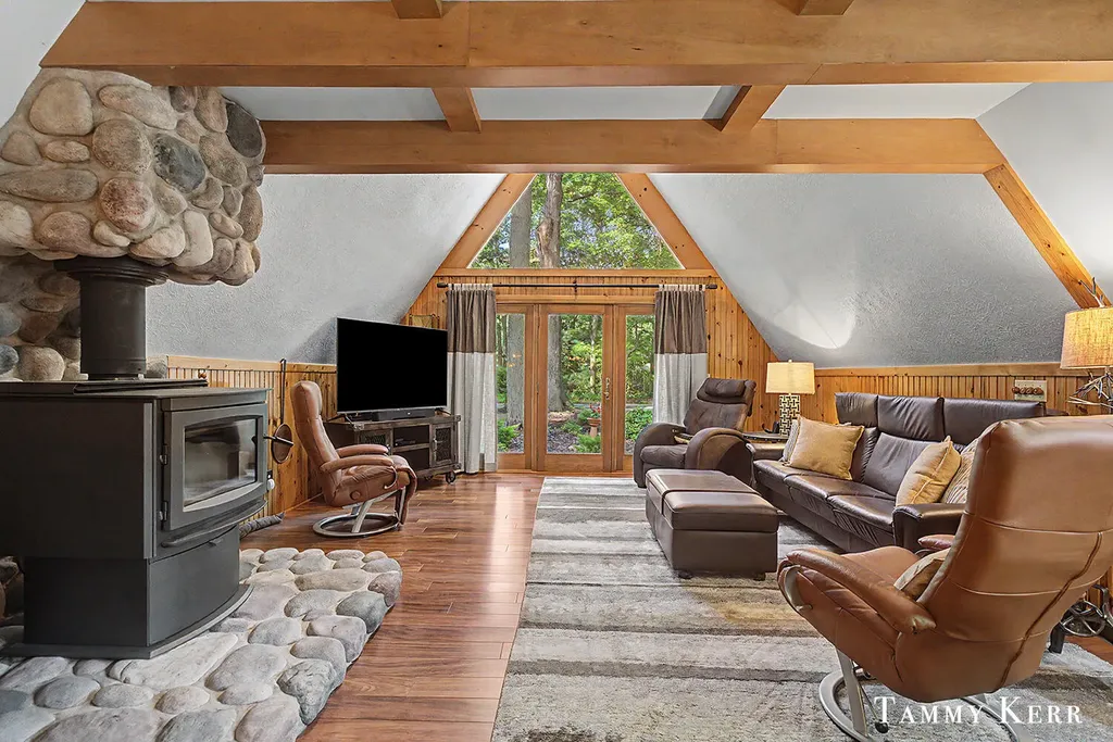 6051 Old Allegan Road Saugatuck Township MI 49453