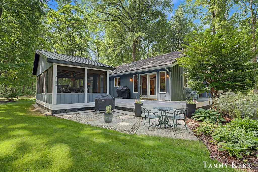 6051 Old Allegan Road Saugatuck Township MI 49453