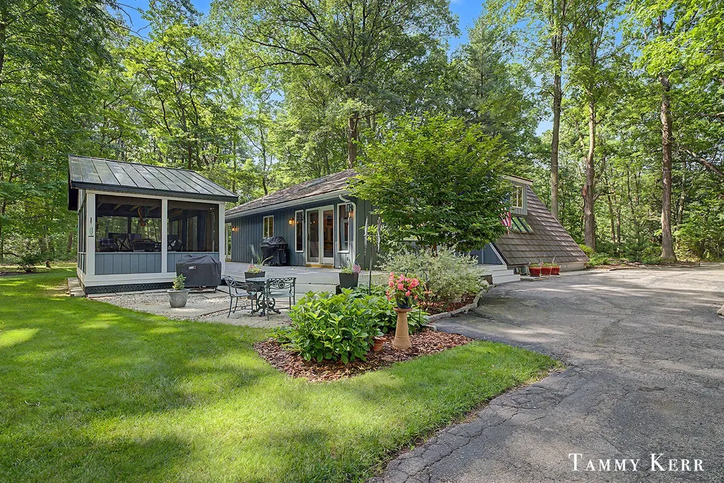 6051 Old Allegan Road Saugatuck Township MI 49453