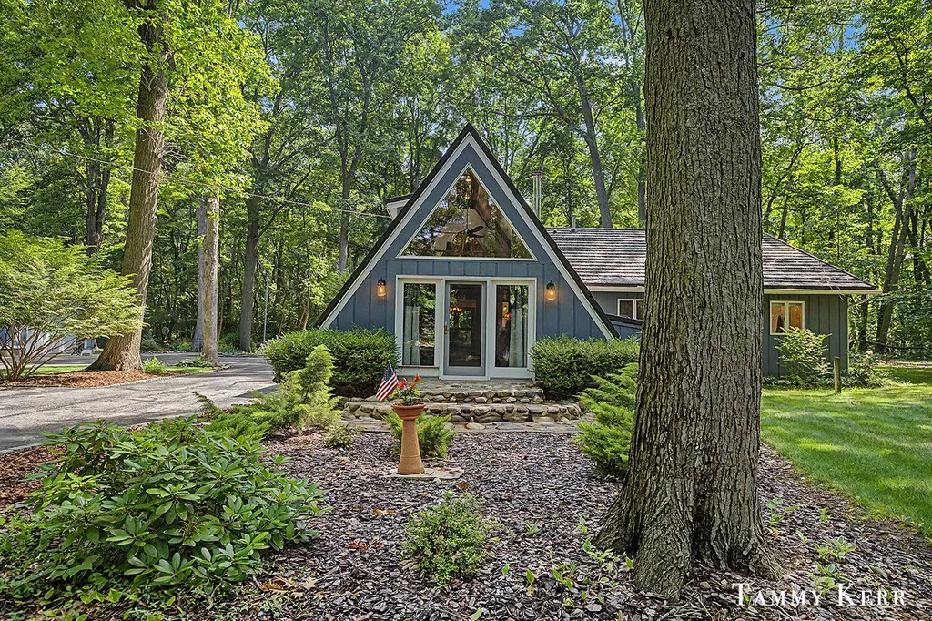 6051 Old Allegan Road Saugatuck Township MI 49453