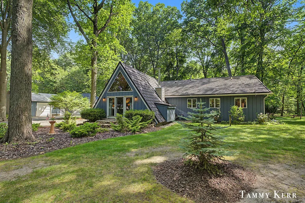 6051 Old Allegan Road Saugatuck Township MI 49453