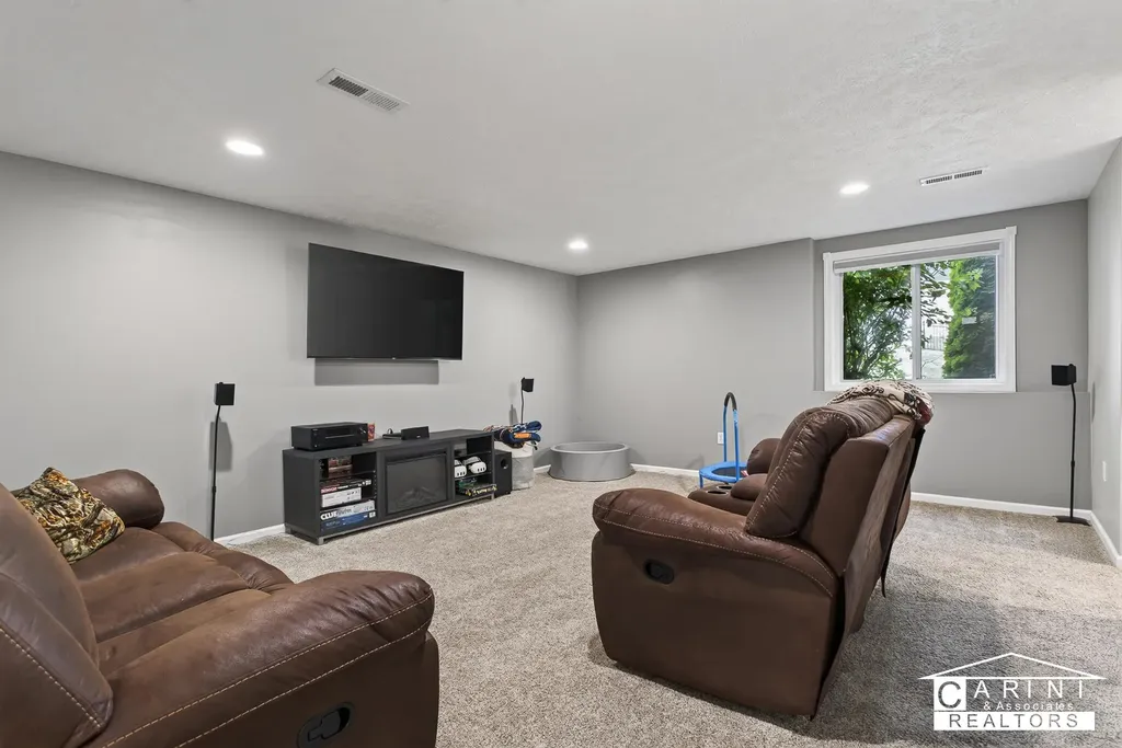 9291 Big Leaf Drive Port Sheldon Township MI 49460