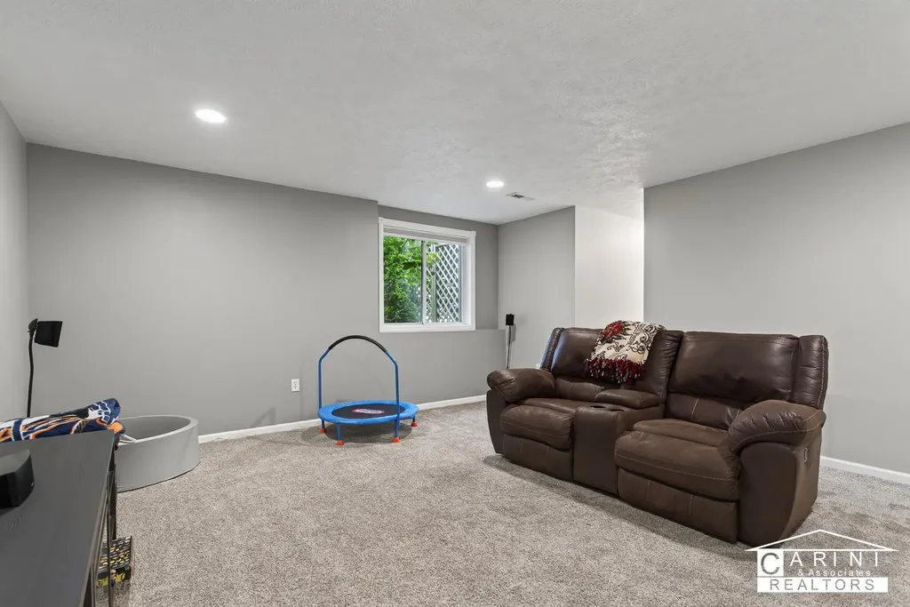 9291 Big Leaf Drive Port Sheldon Township MI 49460