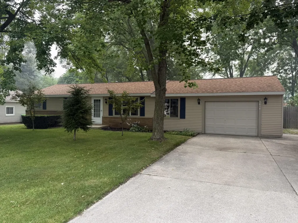 3616 S Sheridan Drive Fruitport Charter Township MI 49444