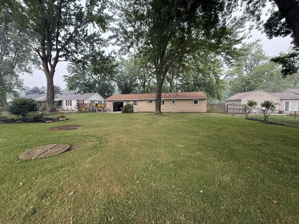 3616 S Sheridan Drive Fruitport Charter Township MI 49444