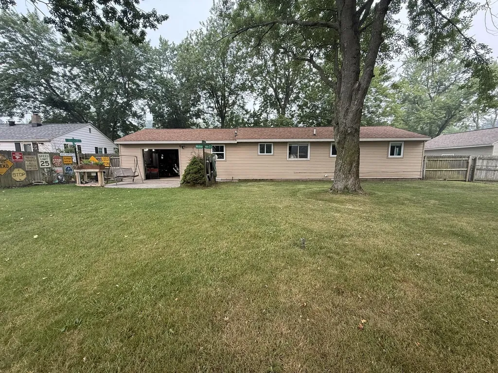 3616 S Sheridan Drive Fruitport Charter Township MI 49444