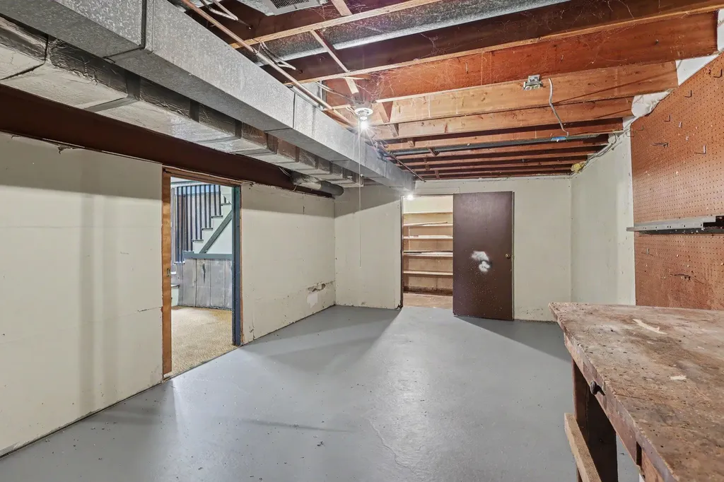 275 Taft Street Zeeland City MI 49464