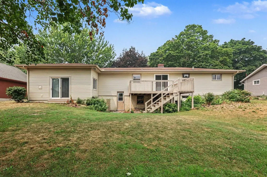 275 Taft Street Zeeland City MI 49464