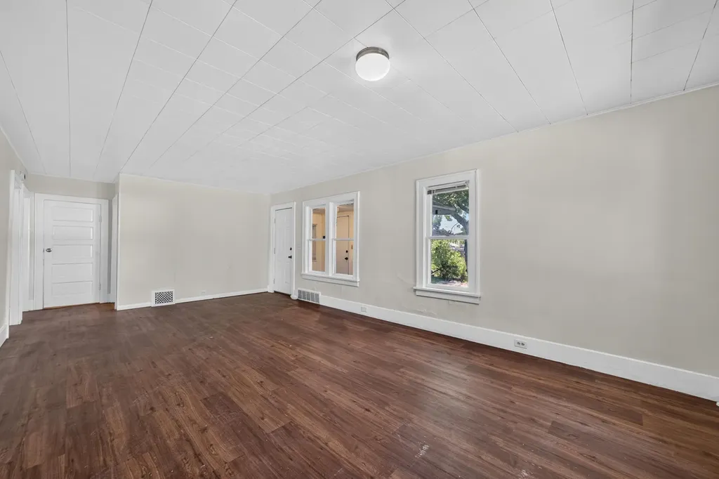 1682 Edwin Street Muskegon City MI 49442