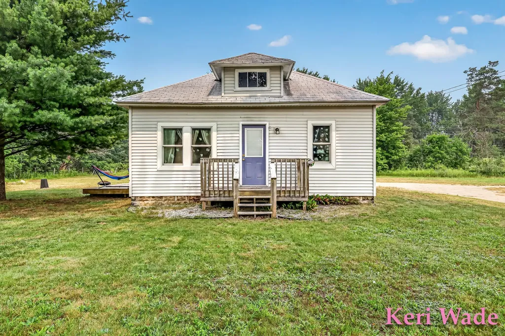 3224 E Tyler Road Dalton Township MI 49445