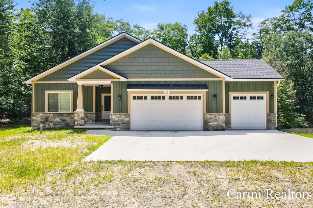 10 Morton Trail White River Township MI 49437