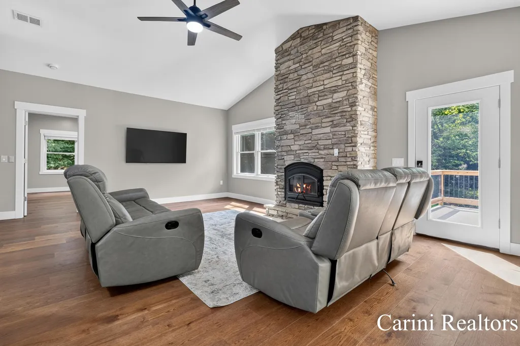 10 Morton Trail White River Township MI 49437
