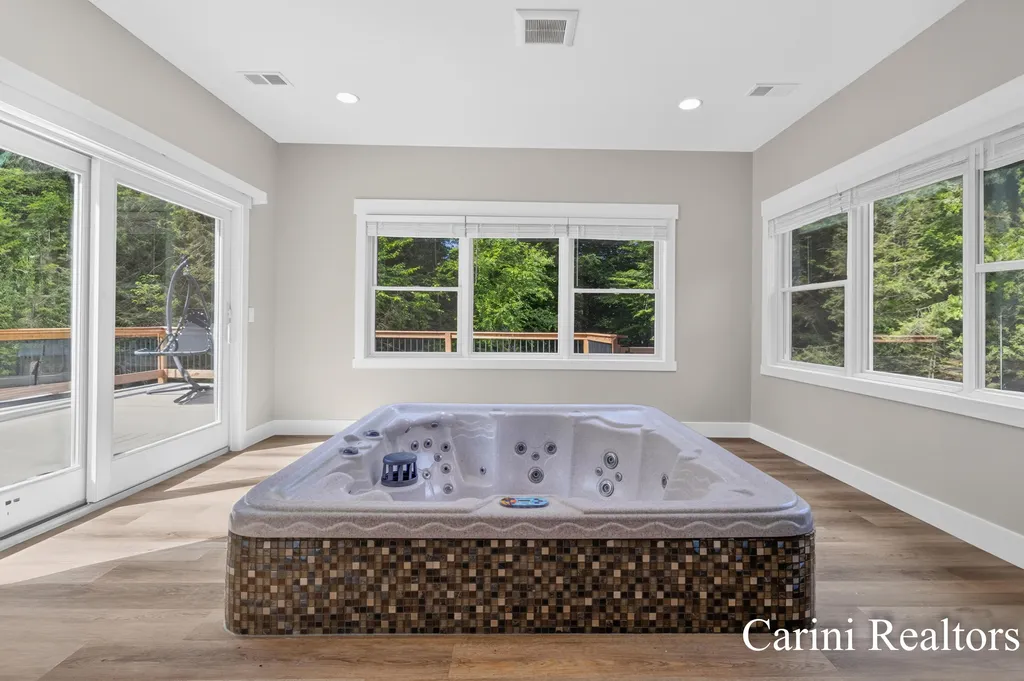 10 Morton Trail White River Township MI 49437