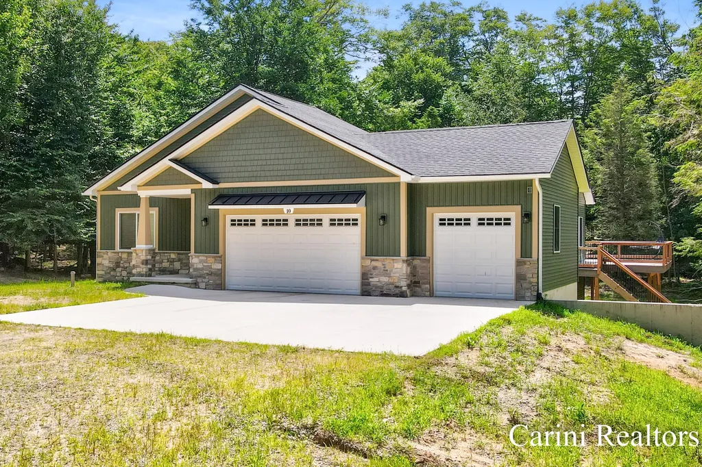 10 Morton Trail White River Township MI 49437