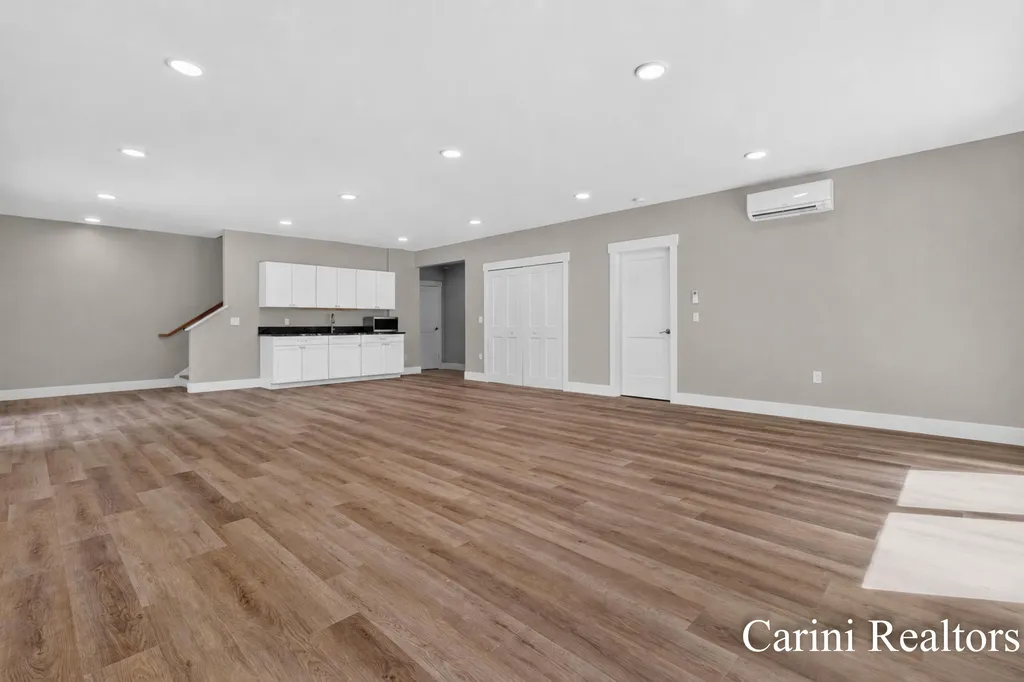 10 Morton Trail White River Township MI 49437