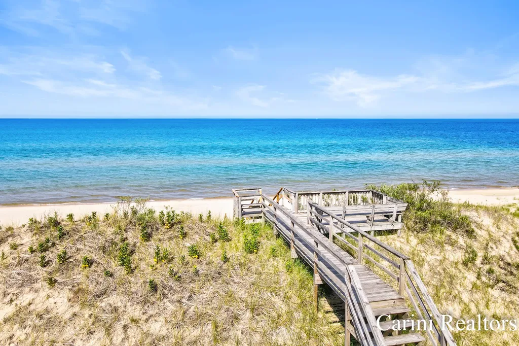 10 Morton Trail White River Township MI 49437