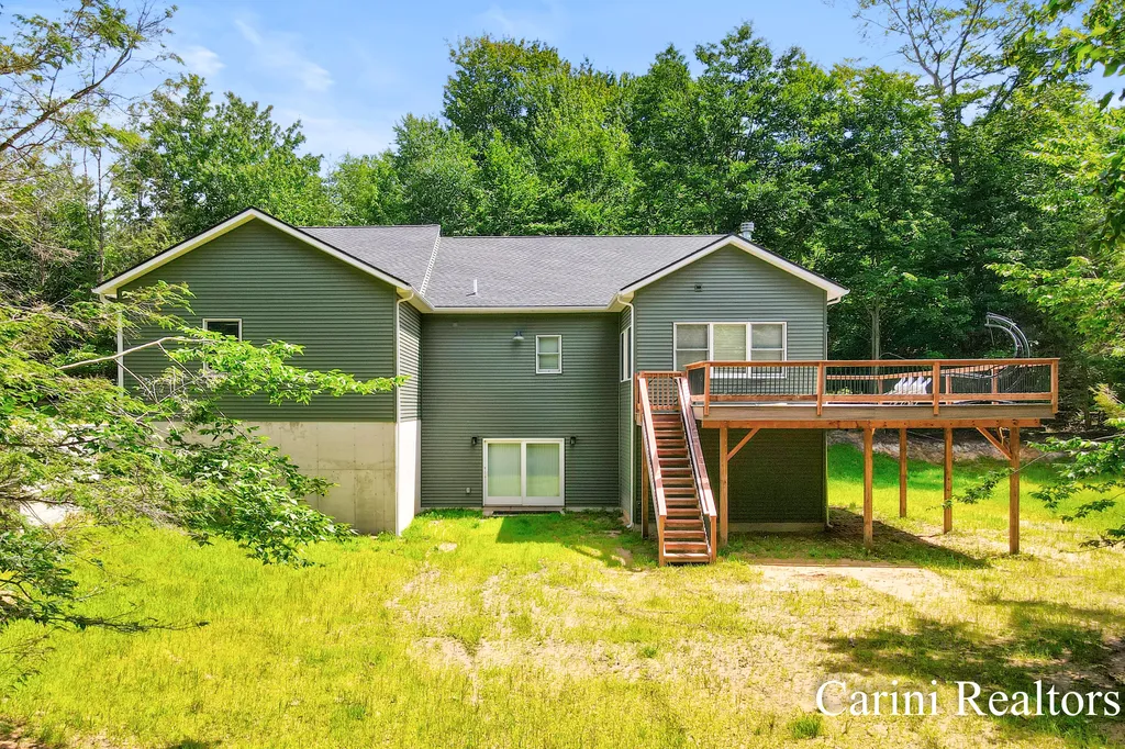 10 Morton Trail White River Township MI 49437