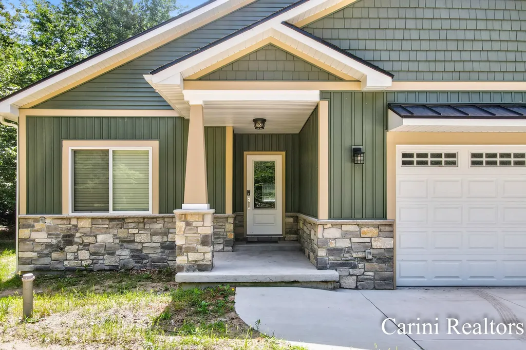 10 Morton Trail White River Township MI 49437