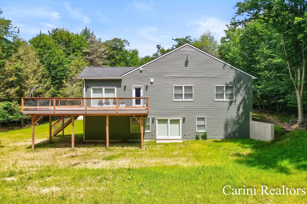 10 Morton Trail White River Township MI 49437