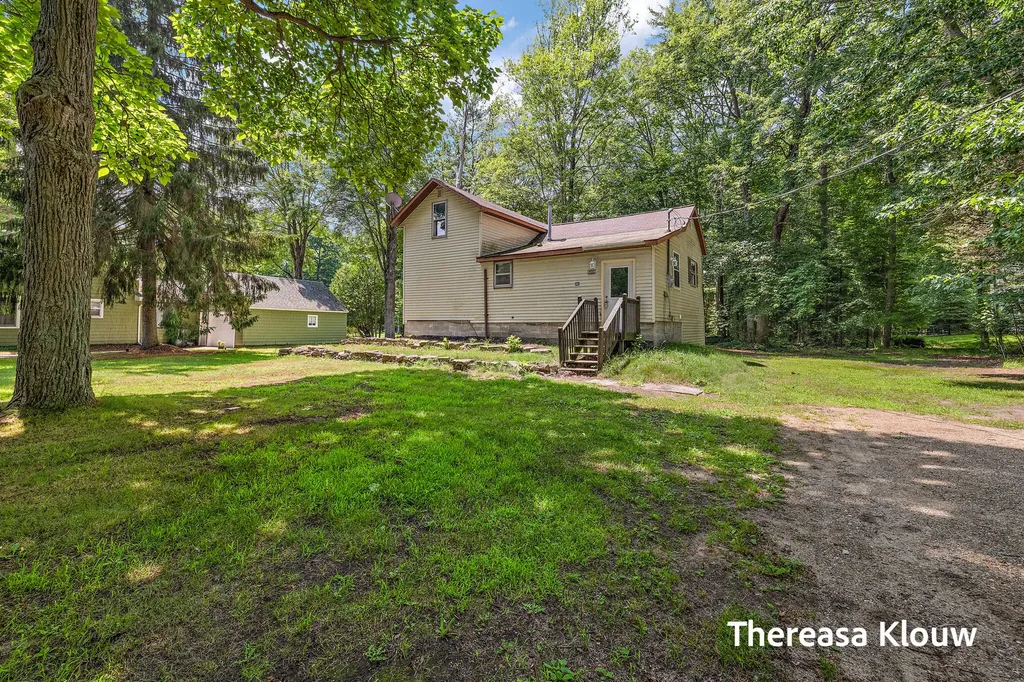 6309 Henry Street Norton Shores City MI 49441