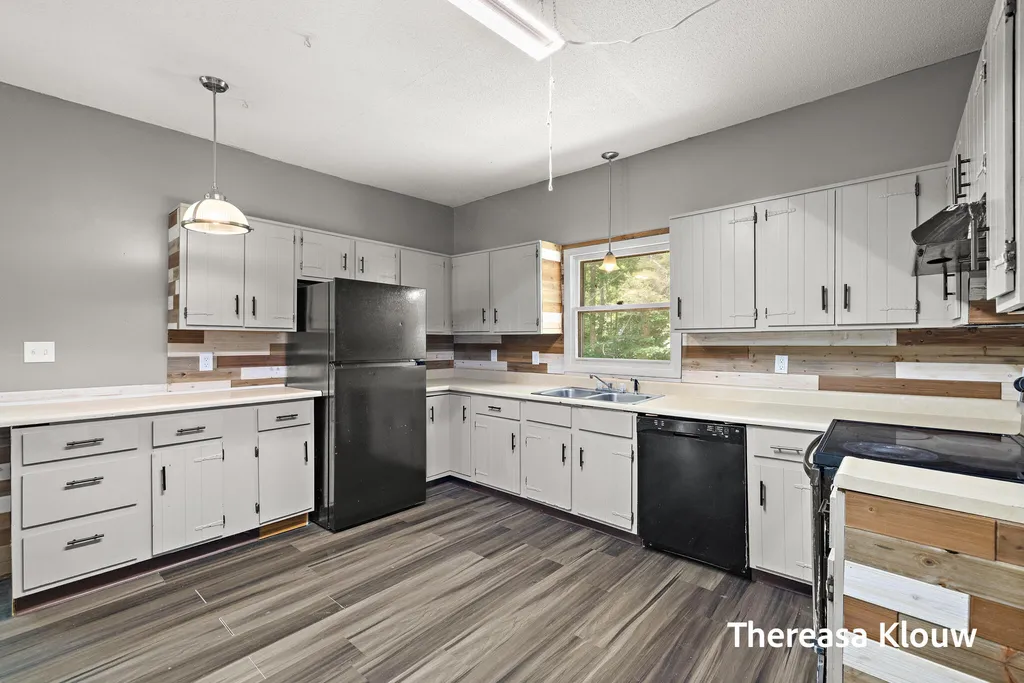 6309 Henry Street Norton Shores City MI 49441