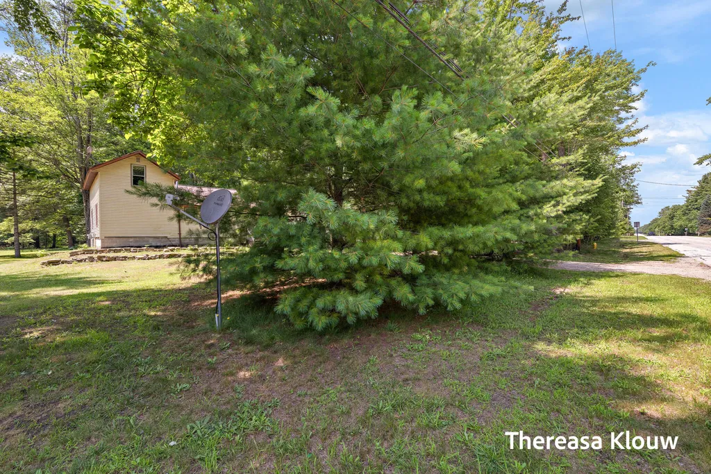 6309 Henry Street Norton Shores City MI 49441