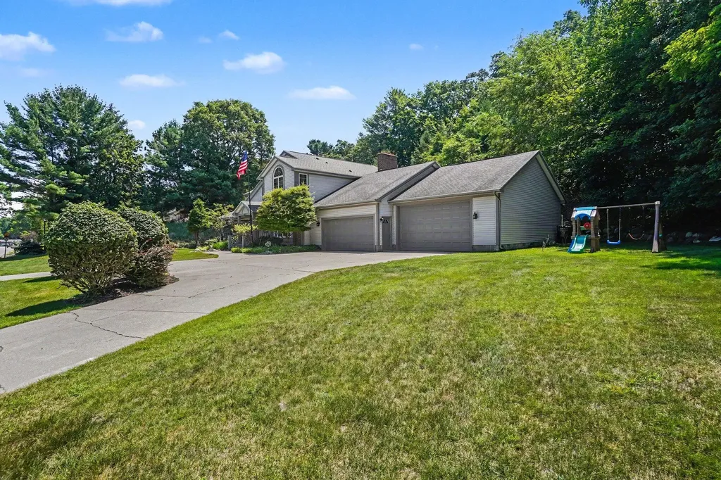 2065 Forest Park Road Norton Shores City MI 49441