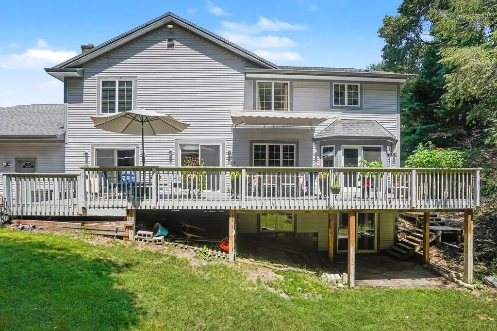 2065 Forest Park Road Norton Shores City MI 49441