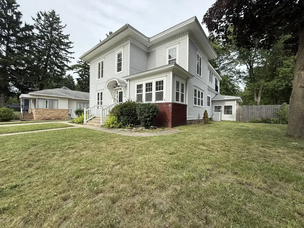 106 Hamilton Street Dowagiac City MI 49047