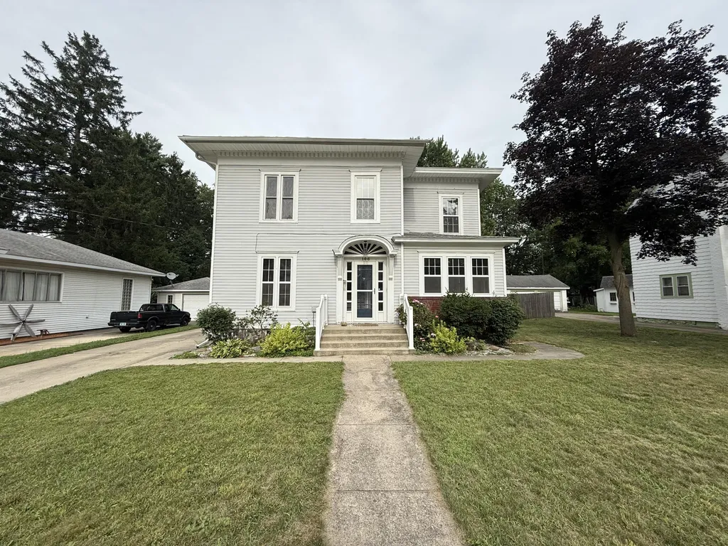 106 Hamilton Street Dowagiac City MI 49047