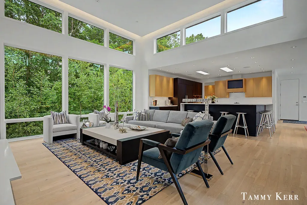 702 Golfview Drive Unknown City MI 49406