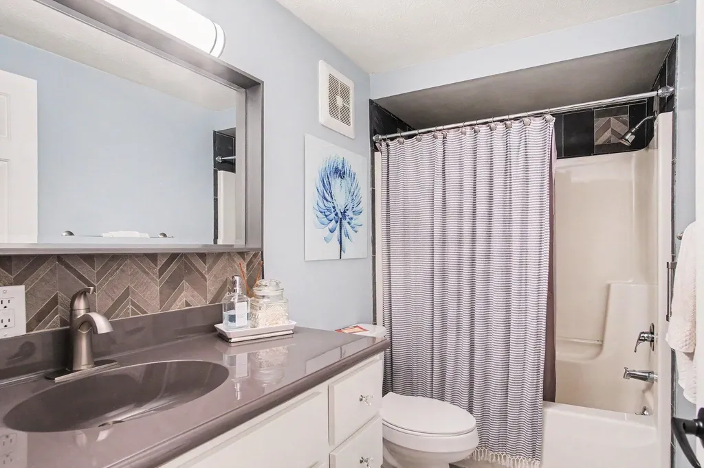 11793 W Baker Road Eureka Township MI 48838
