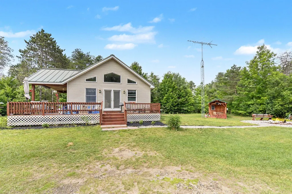253 S Pine Tree Lane Homestead Township MI 49617