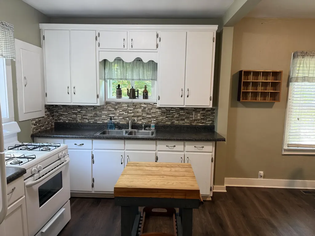 2714 Roberts Street Norton Shores City MI 49444