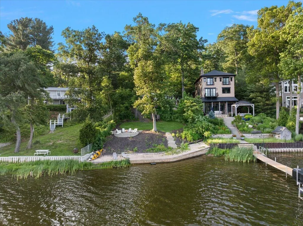 6365 Waters Edge Lane Saugatuck Township MI 49453