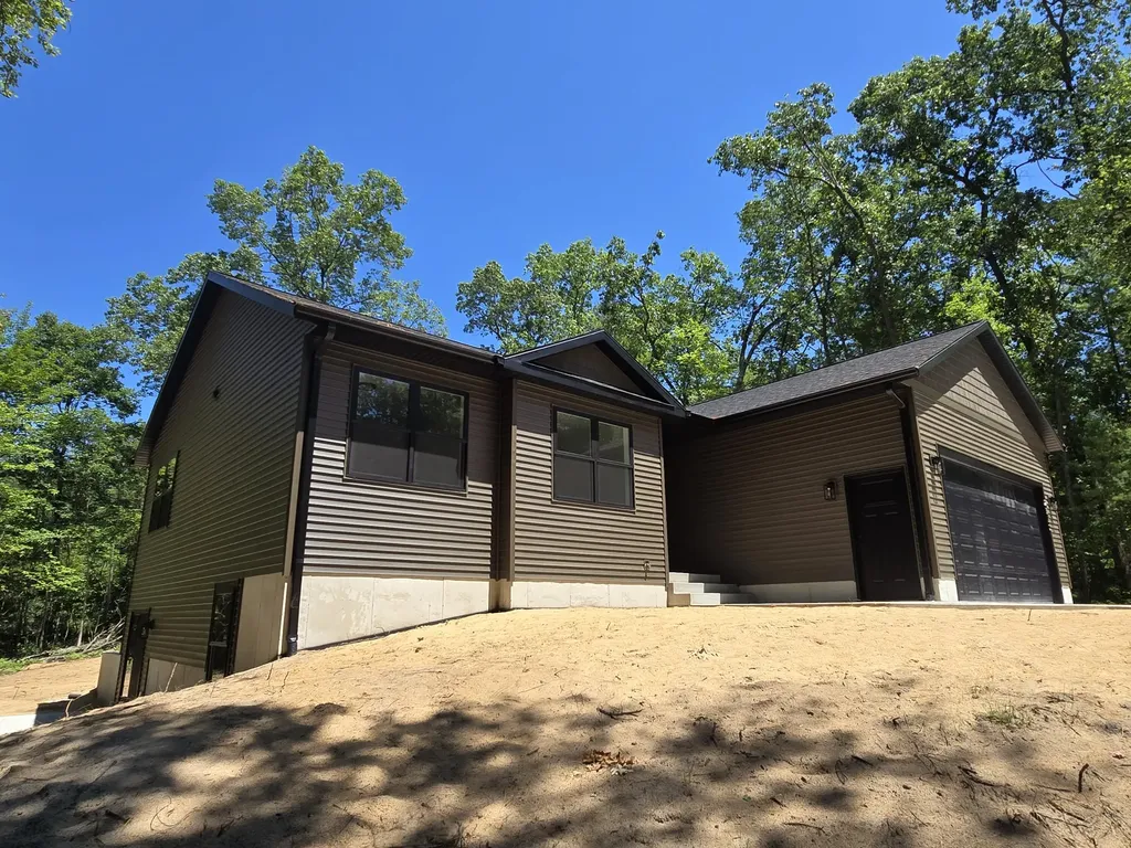 2850 Fenner Road Laketon Township MI 49445