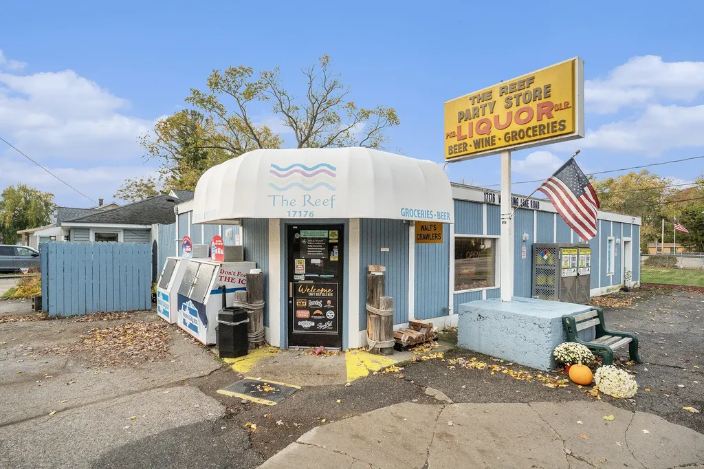 17176 W Spring Lake Road Ferrysburg City MI 49456
