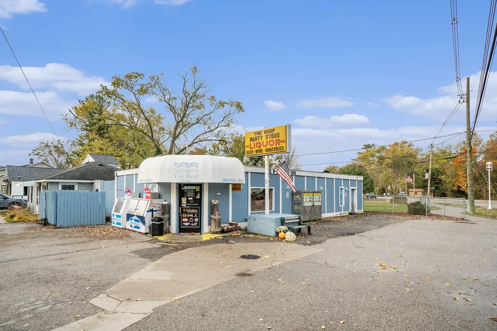 17176 W Spring Lake Road Ferrysburg City MI 49456