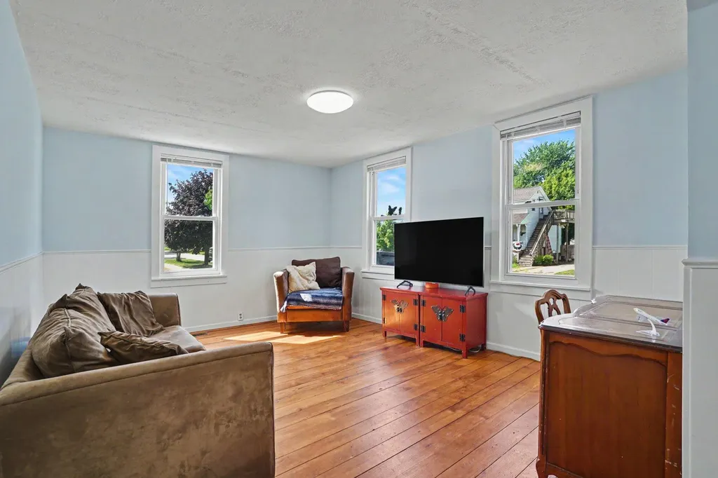312 Elliott Avenue Grand Haven City MI 49417