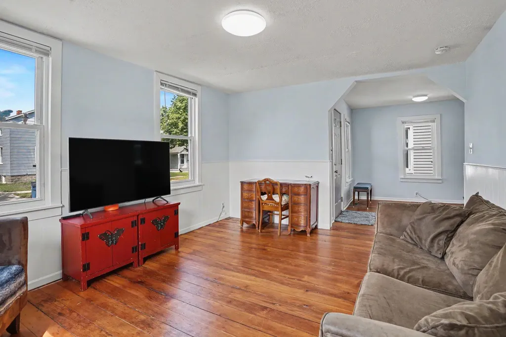 312 Elliott Avenue Grand Haven City MI 49417